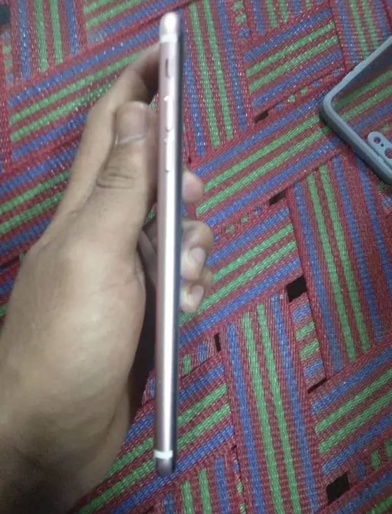 Apple iPhone 7 Plus 2