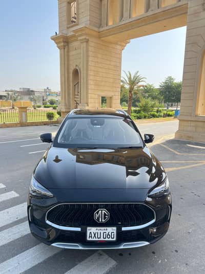 MG HS PHEV 2025