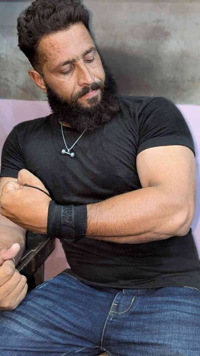 Waqas boxer