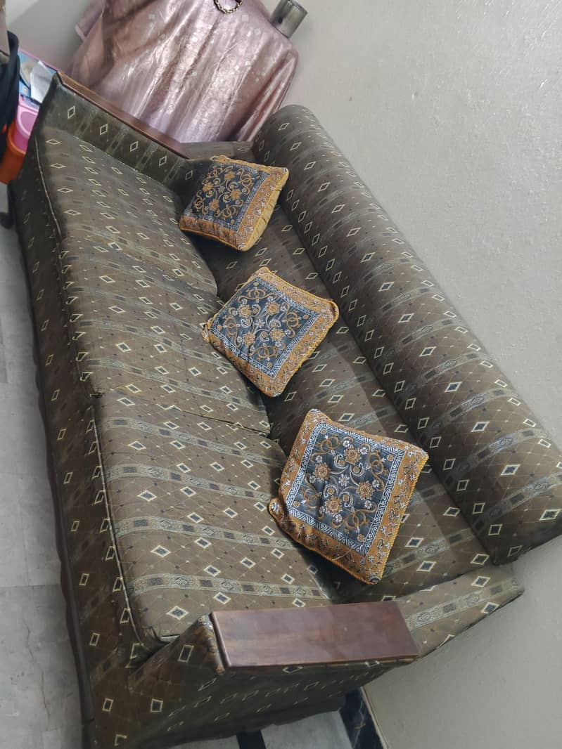 Sofa and table 3