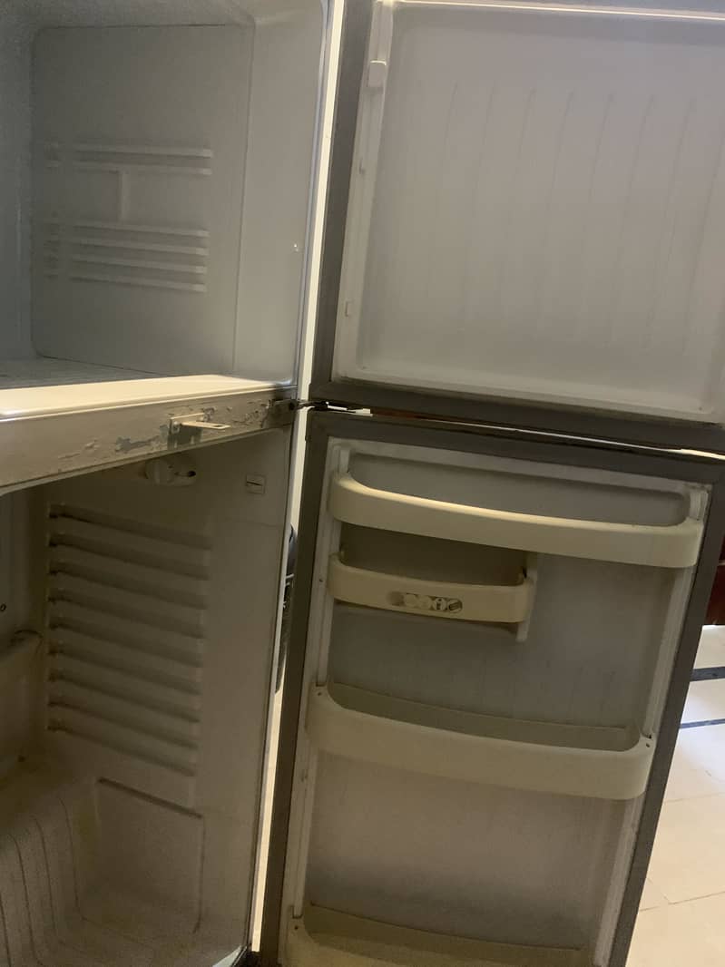 Orient fridge 5