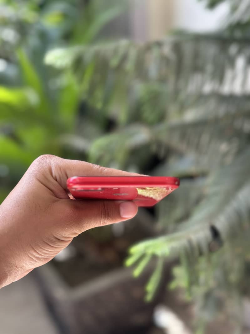 Apple iPhone 8 Plus 4