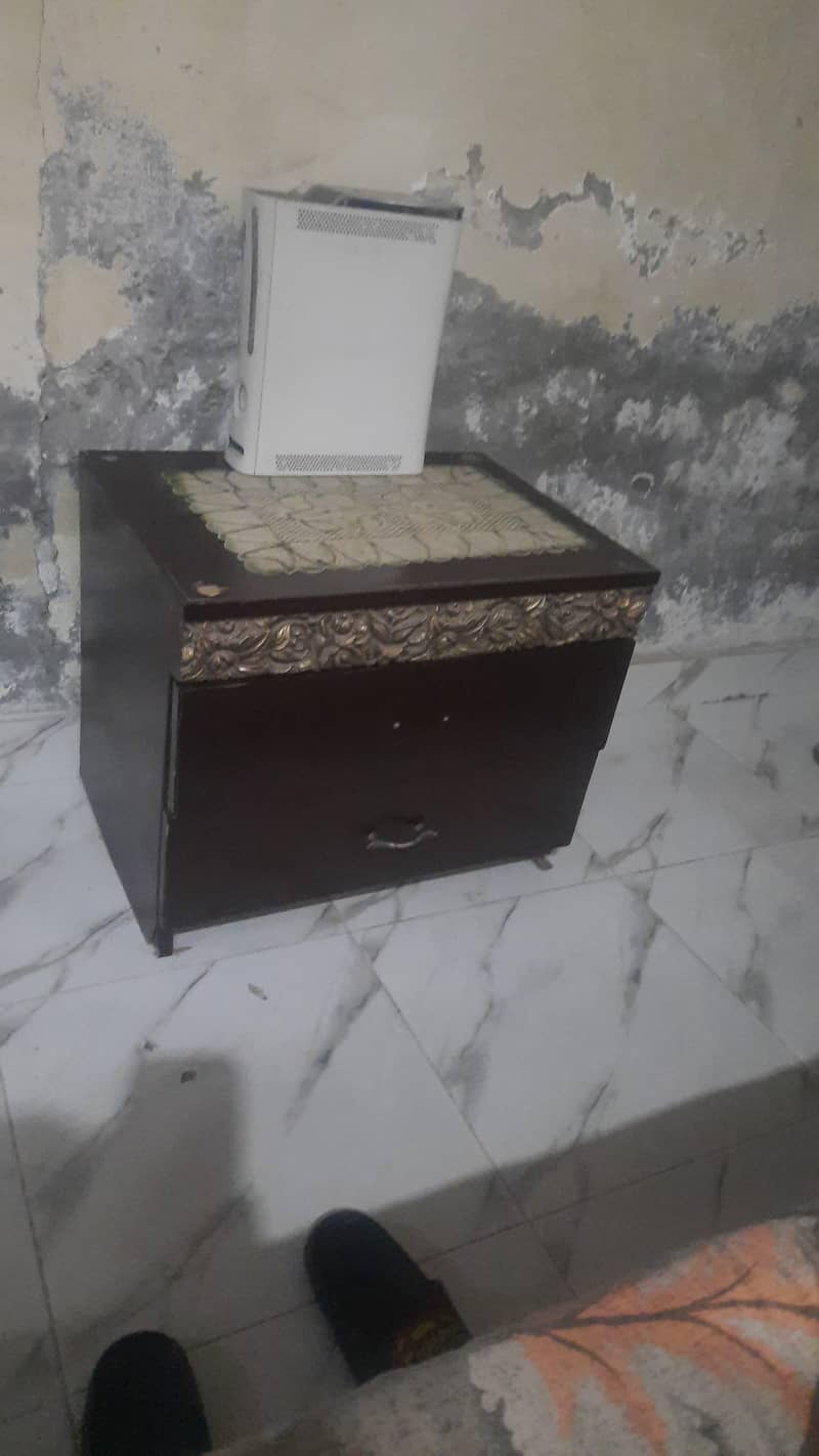Double Bed, dressing with 2 side tables 1