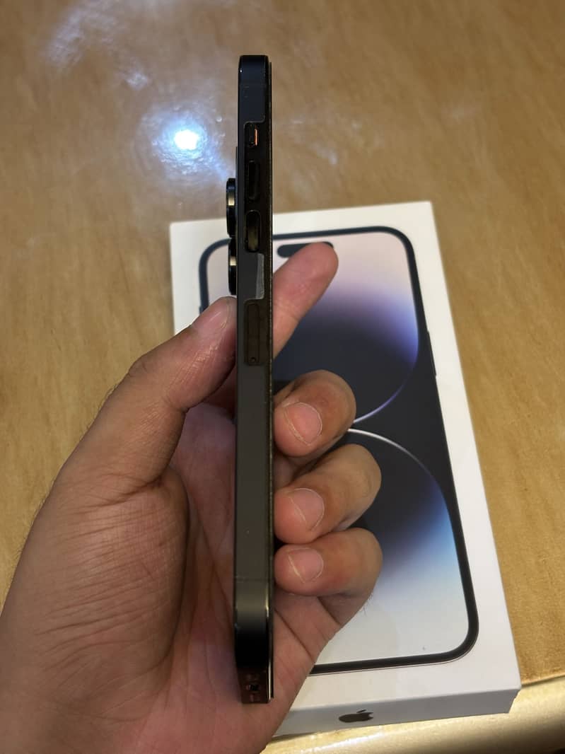 14 Pro Max 6