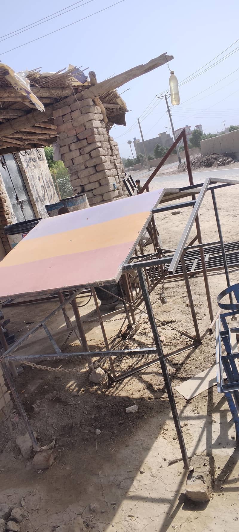 ہاتھ والی ریڑھی کی چھت 0
