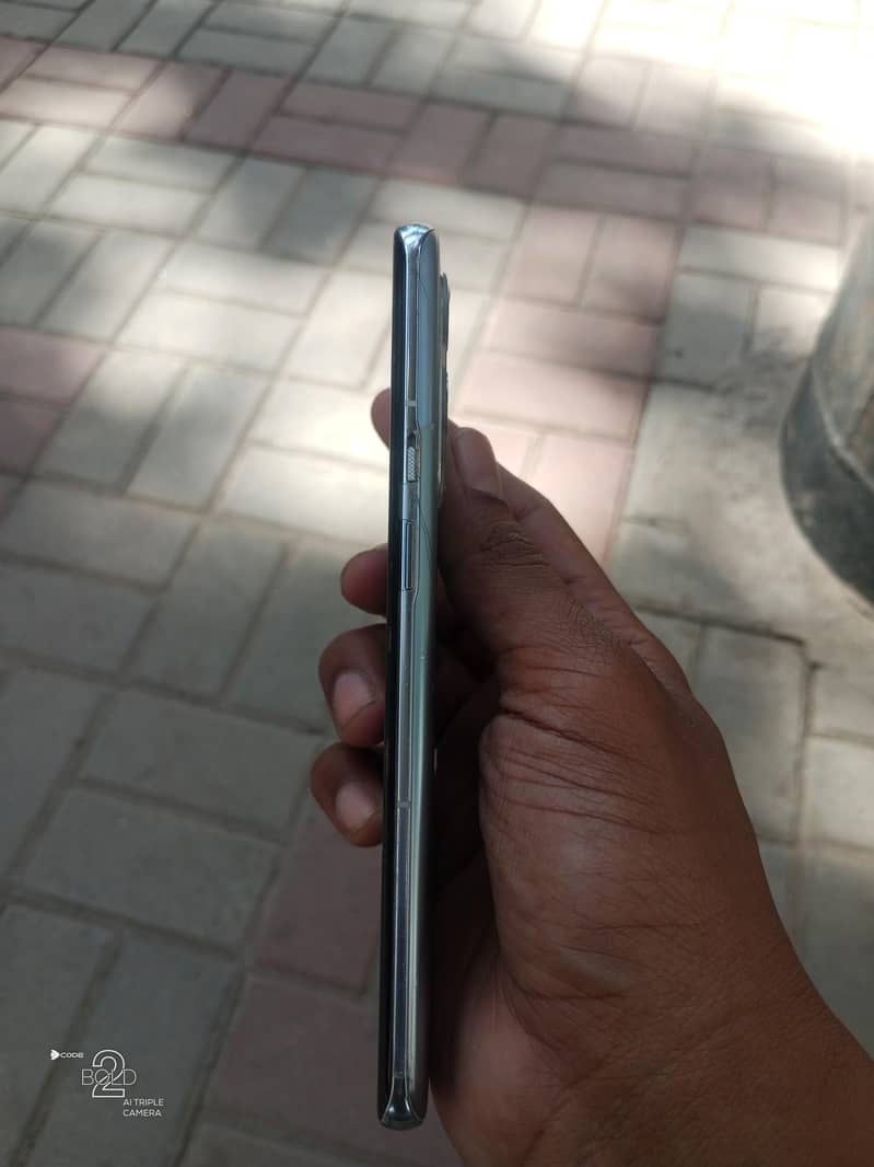 One Plus 9 Pro 4