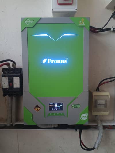 Fronus 4KW Solar Hybrid Inverter For Sale