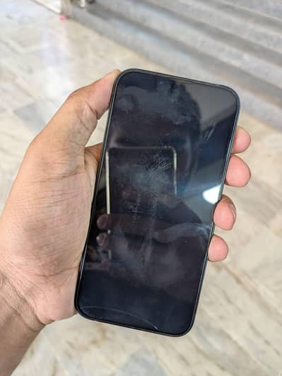Apple iPhone 13