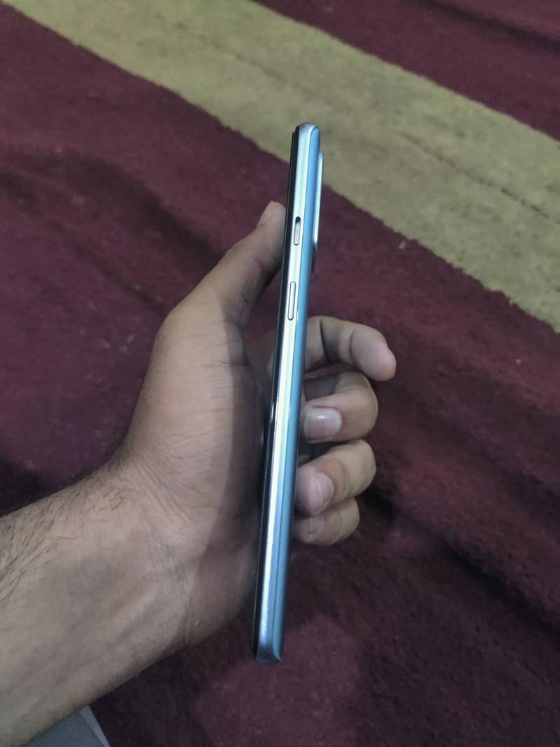 One Plus 9R 3