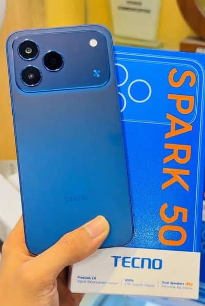 bilkul new mobile complete box 6+12/ 128