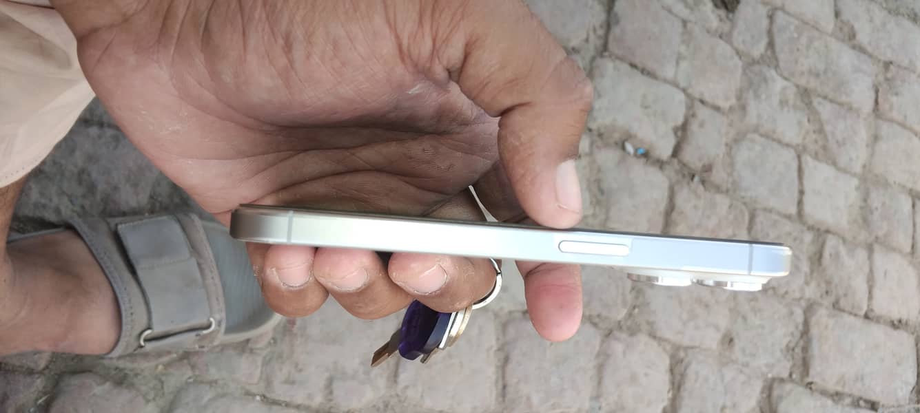 Iphone 15 Pro 4