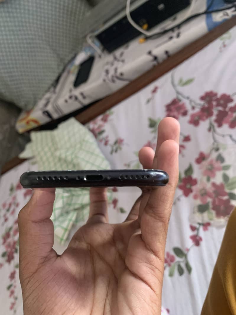Apple iPhone SE 3