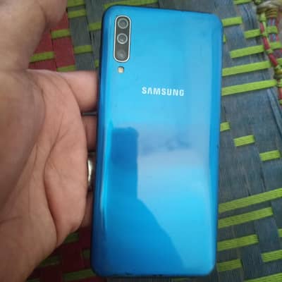 Samsung Mobile A50