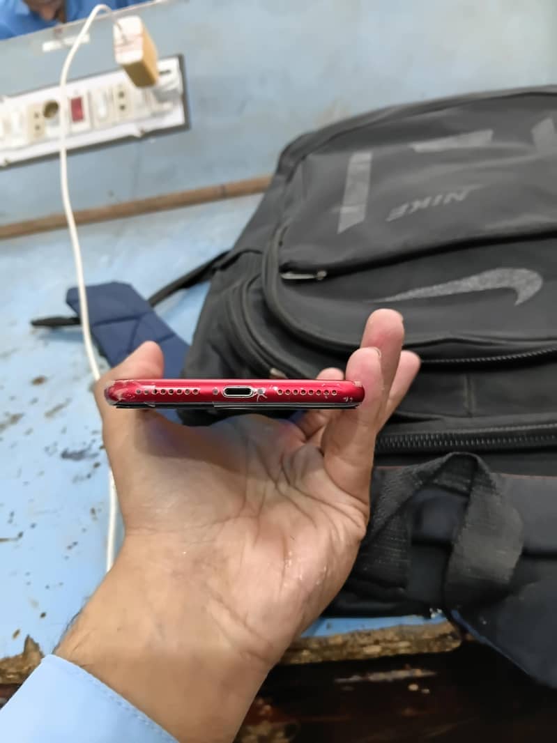 Apple iPhone 8 Plus 1