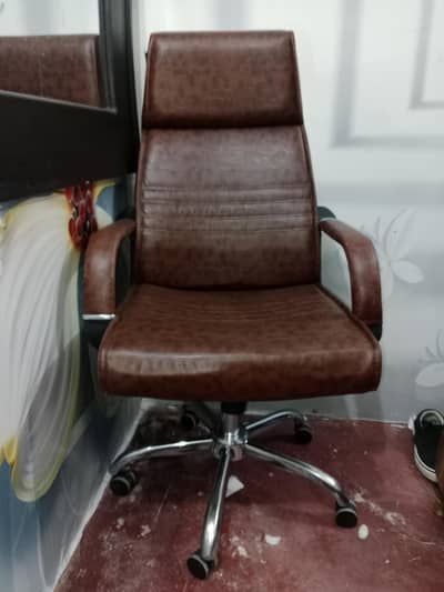 Executive computer chair 03006326426