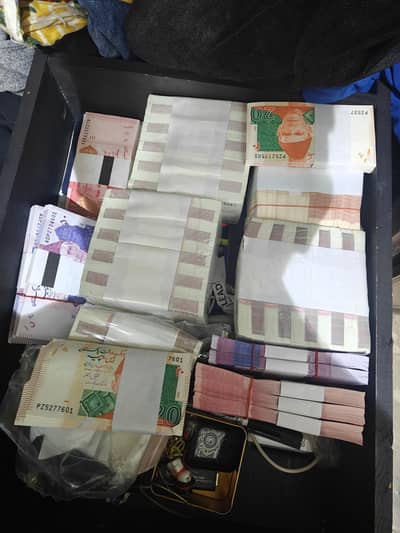fresh cash 10,20,50,100 available on eid