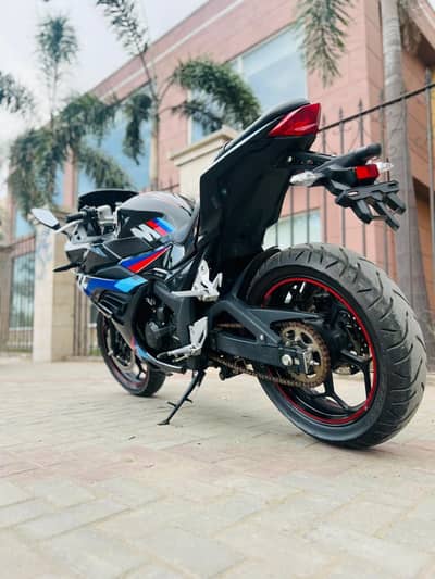 BMW S1000RR