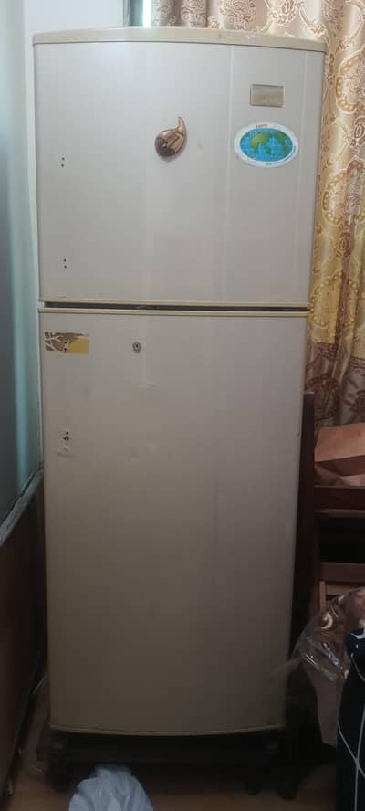 sanyo fridge