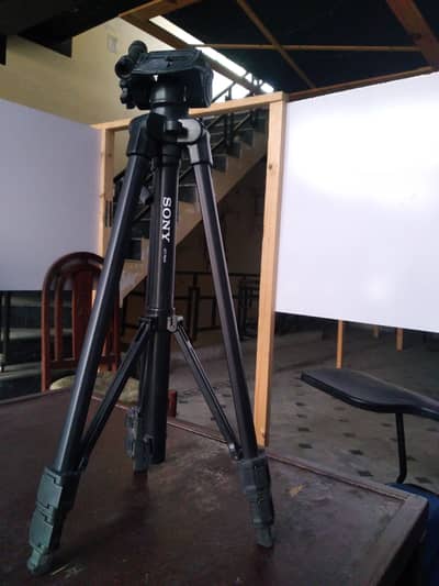 Sony Tripod - VCT-R640