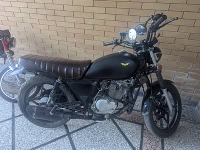 Modified Suzuki GS 150 SE
