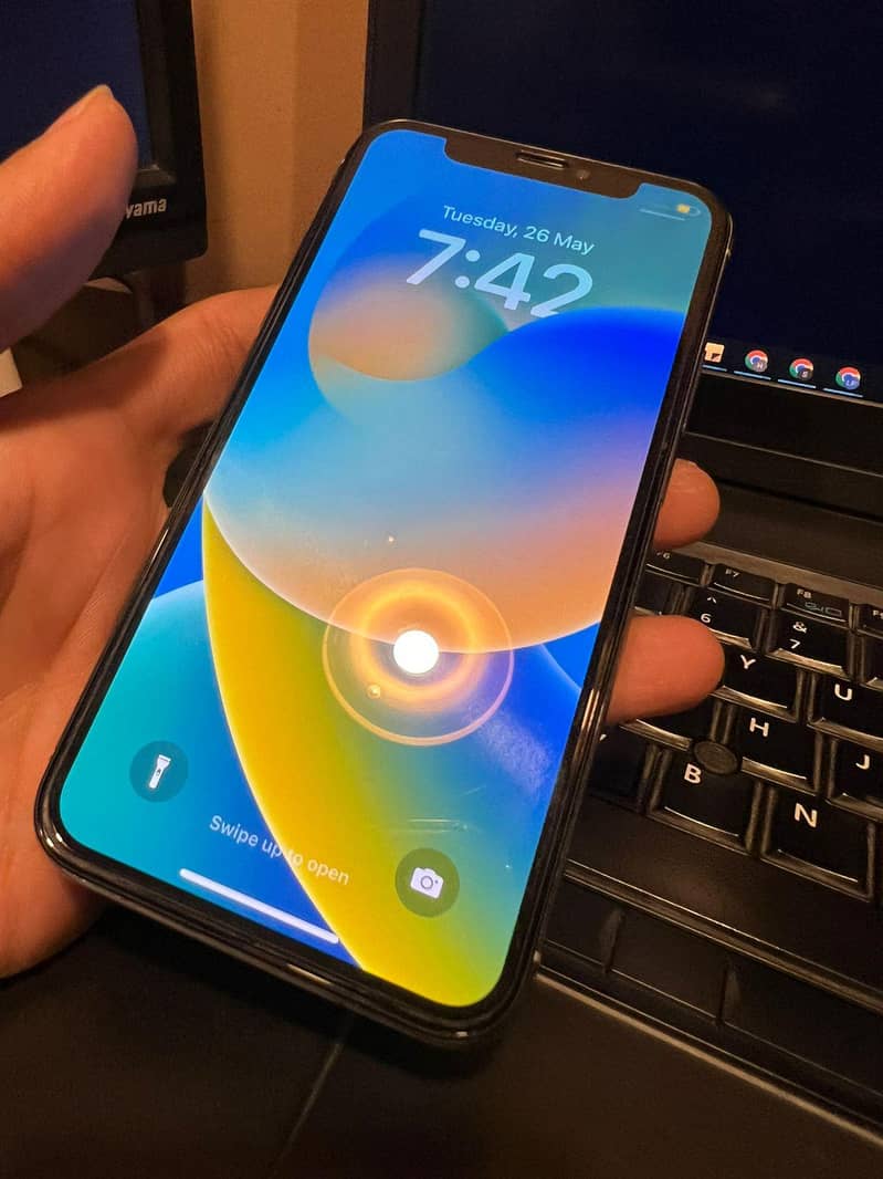 Apple iPhone X 0