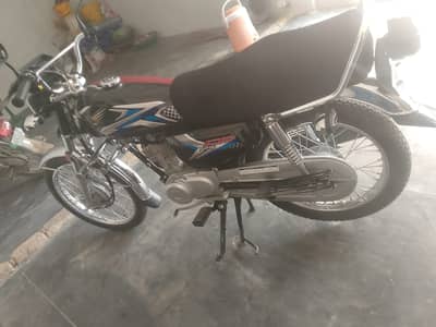 Honda CG 125 2025