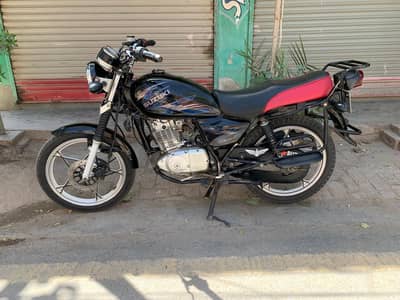 Suzuki Gs 150 SE