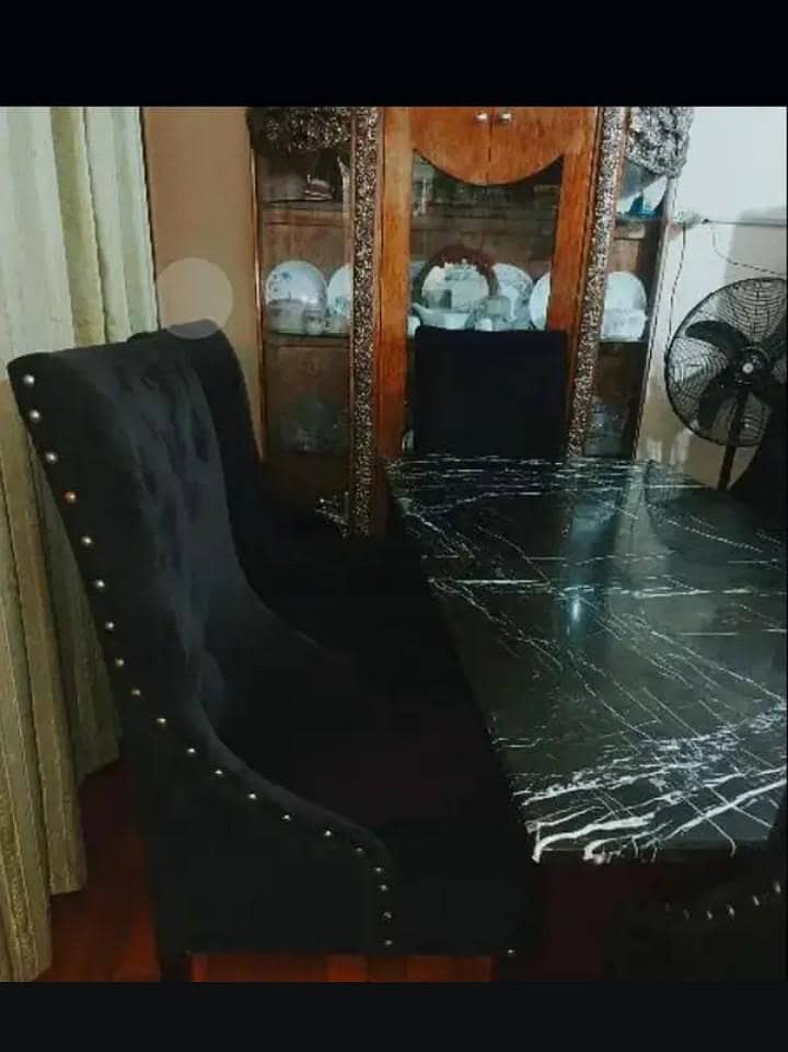 Dining table 3