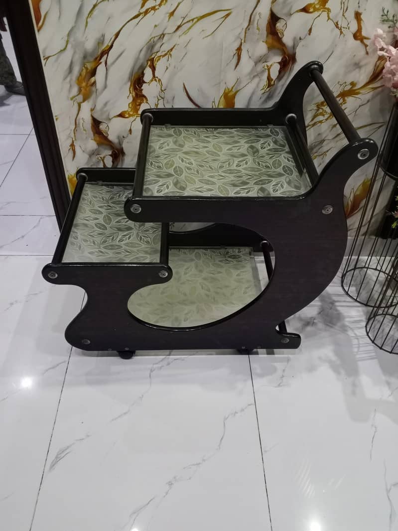 tea trolly 0