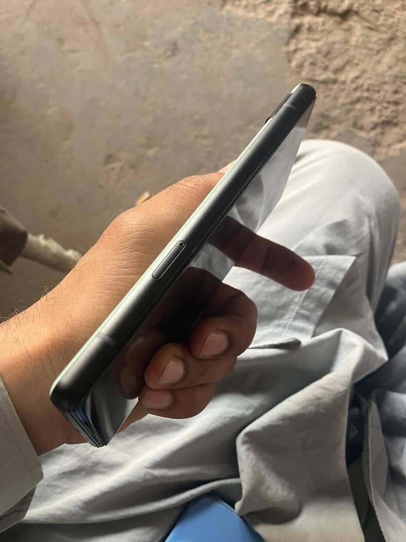 Google Pixel 6a 3
