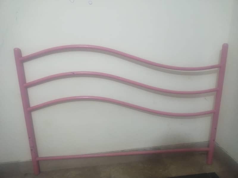 iron bed 4