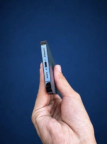 iPhone 12 pro max 4