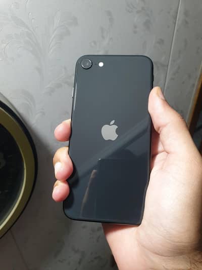iphone se 3rd gen 64gb Waterpack JV,, 2 days Warranty , all original