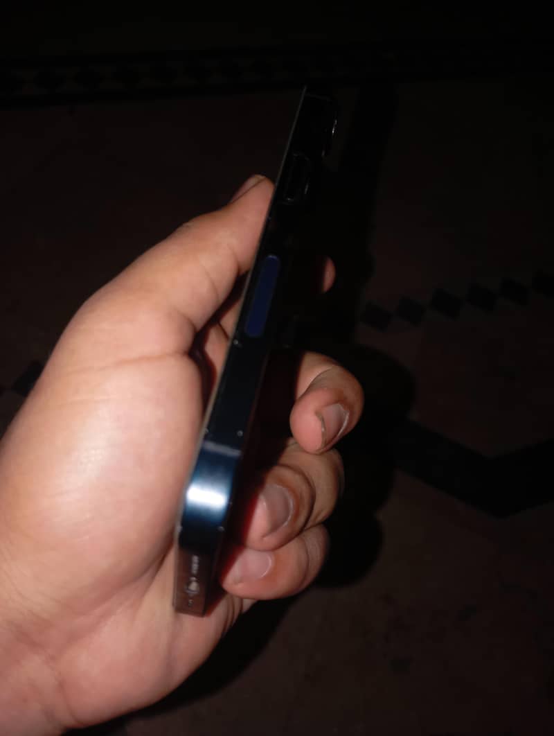 iPhone 14 1