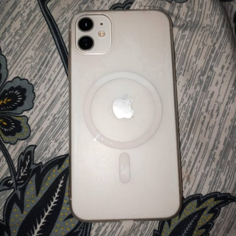 Apple iPhone 11 0