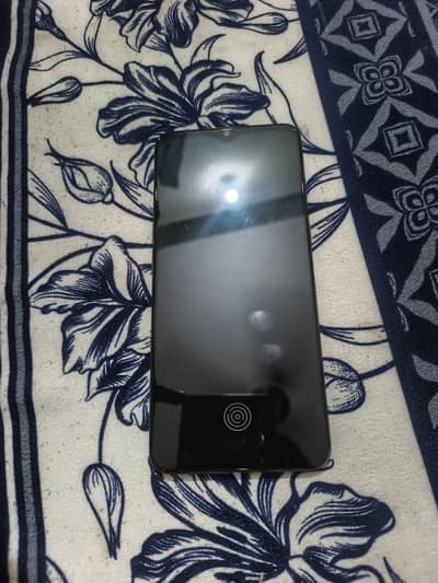 oppo f17 box charge available