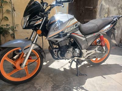 Honda CB 150F Special Edition Model 2022 Condition 10/10