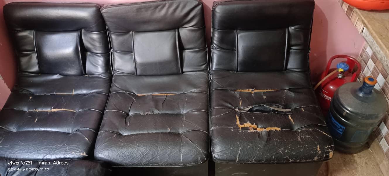 5 piece Sofa 4