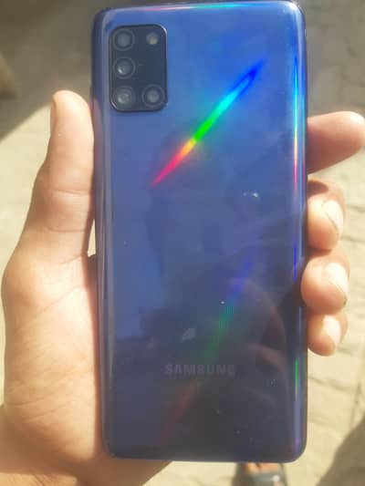 4 gb ram 128 gb memory