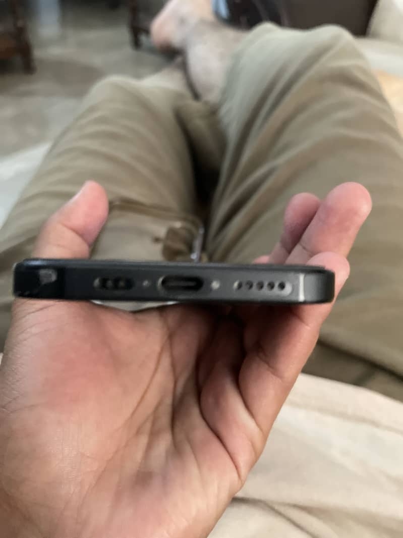 iPhone 16 5
