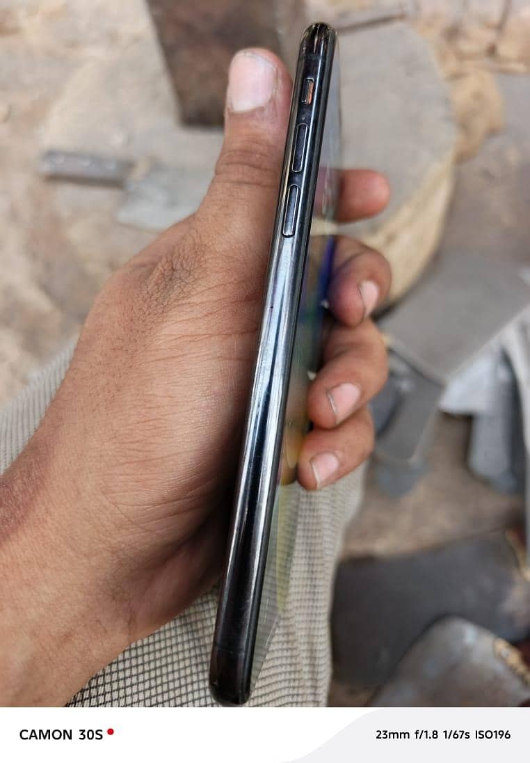Apple iPhone X 2