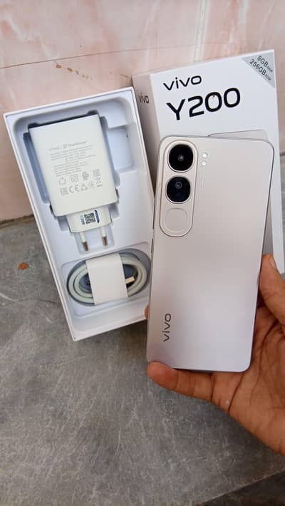 ViVo y200.8. 256