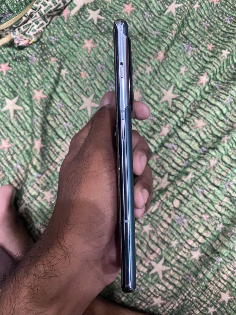 One Plus 10 Pro 1