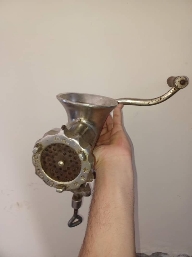 Meat grinder 0