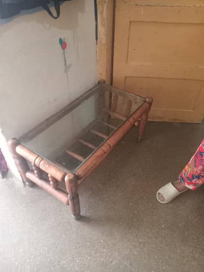 chanuti 4 chair and 1 table