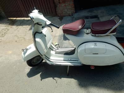 03234690675 restore vespa made in Italy