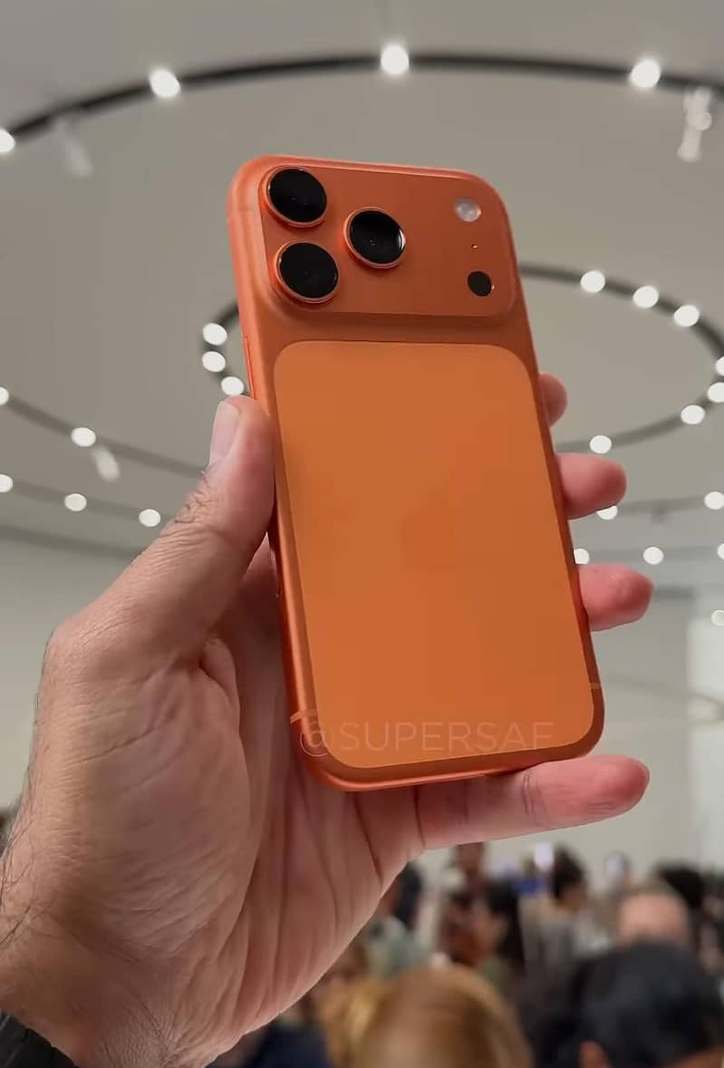 Apple iPhone 17 Pro 4