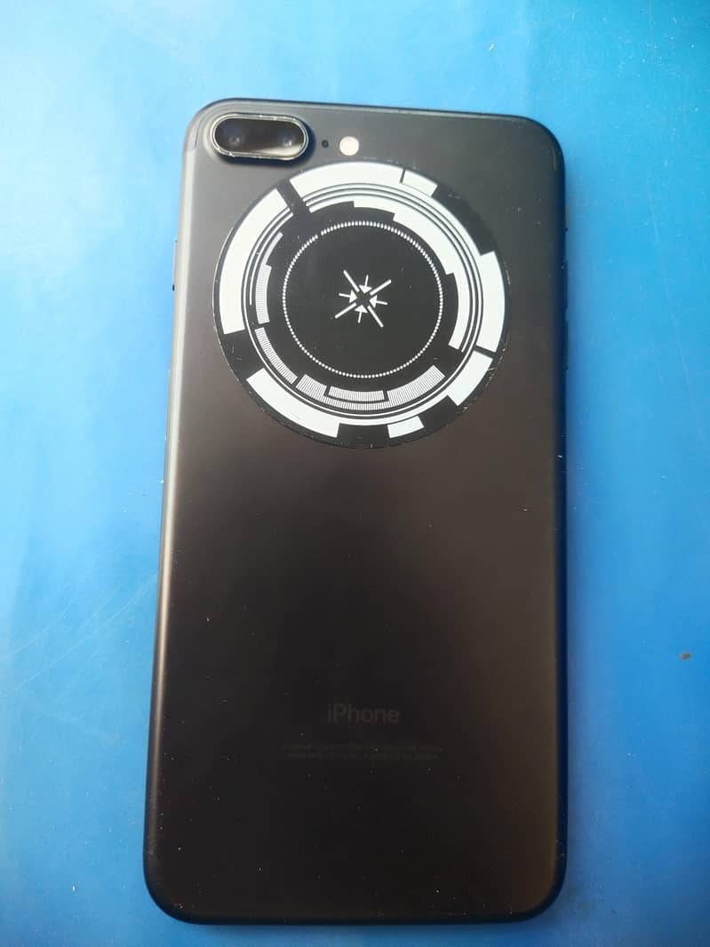 Apple iPhone 7 Plus 0