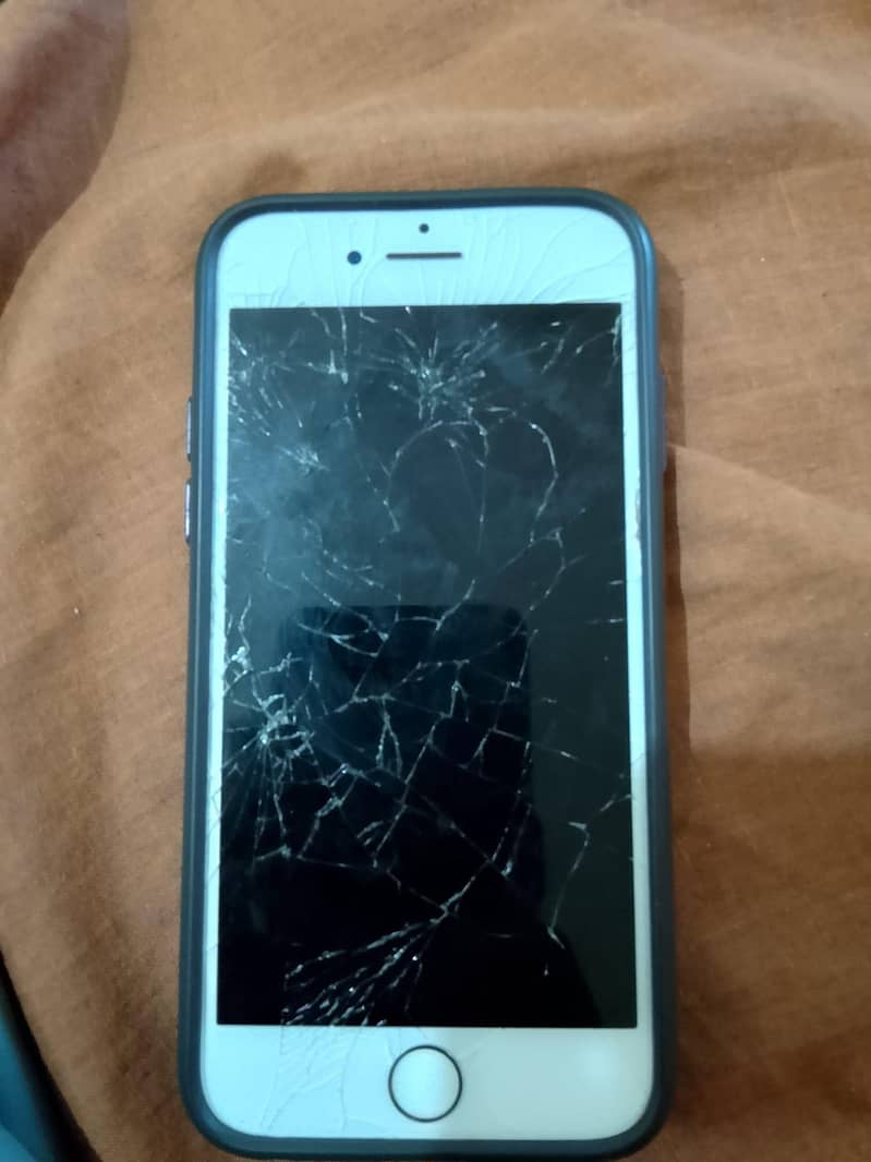 Apple iPhone 7 0