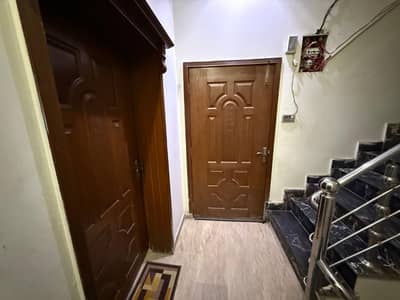 5 marla luxury house for rent